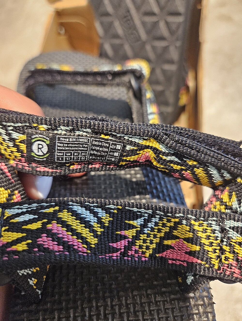 Teva Kids Outdoor Sandal NWT Size 1 - Picture 3 of 4
